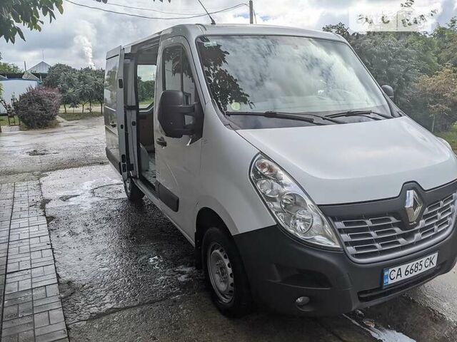 Белый Рено Мастер, объемом двигателя 2.3 л и пробегом 513 тыс. км за 11000 $, фото 1 на Automoto.ua