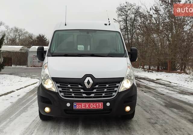 Белый Рено Мастер, объемом двигателя 2.3 л и пробегом 214 тыс. км за 13999 $, фото 1 на Automoto.ua