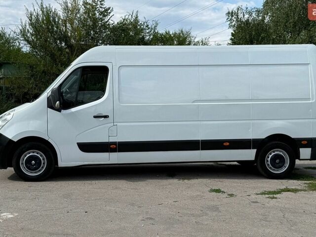 Белый Рено Мастер, объемом двигателя 2.3 л и пробегом 230 тыс. км за 13800 $, фото 1 на Automoto.ua