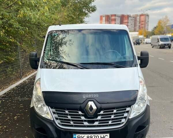 Белый Рено Мастер, объемом двигателя 2.3 л и пробегом 465 тыс. км за 13300 $, фото 1 на Automoto.ua