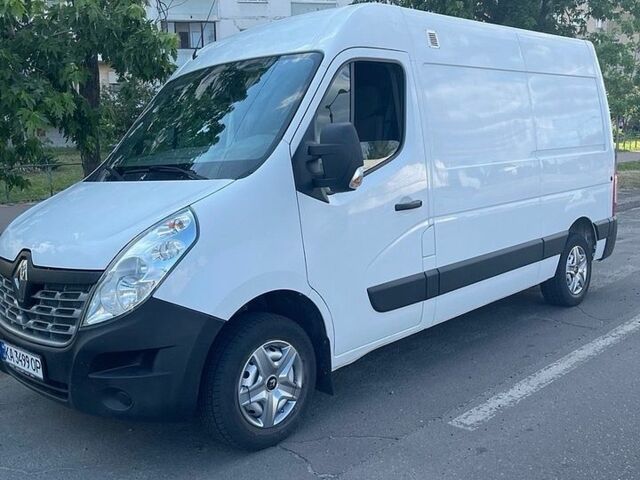 Белый Рено Мастер, объемом двигателя 2.3 л и пробегом 288 тыс. км за 15000 $, фото 1 на Automoto.ua