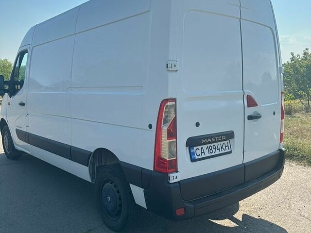 Белый Рено Мастер, объемом двигателя 2.3 л и пробегом 256 тыс. км за 14500 $, фото 1 на Automoto.ua