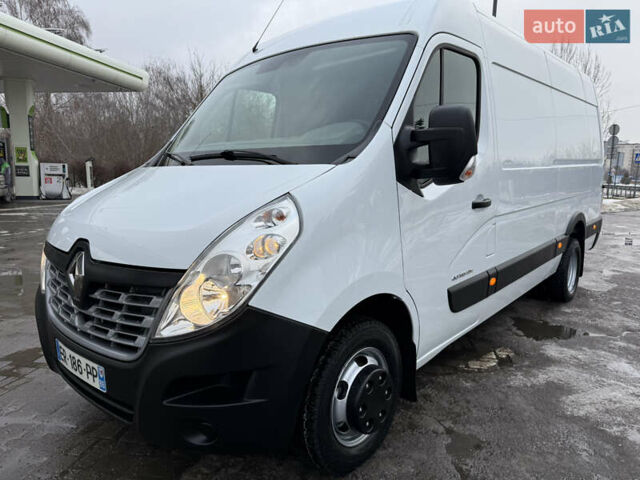 Белый Рено Мастер, объемом двигателя 2.3 л и пробегом 218 тыс. км за 19500 $, фото 1 на Automoto.ua