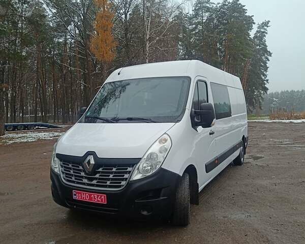Белый Рено Мастер, объемом двигателя 2.3 л и пробегом 255 тыс. км за 19300 $, фото 1 на Automoto.ua