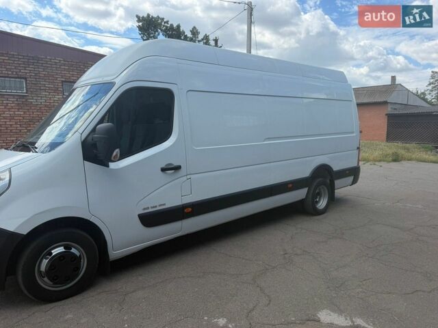 Белый Рено Мастер, объемом двигателя 2.5 л и пробегом 380 тыс. км за 16800 $, фото 1 на Automoto.ua