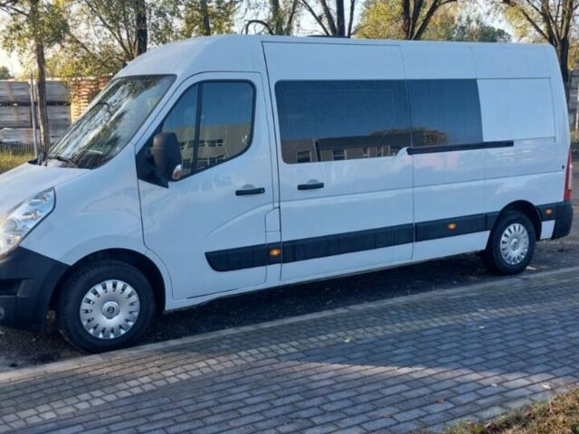 Белый Рено Мастер, объемом двигателя 2.3 л и пробегом 261 тыс. км за 18599 $, фото 1 на Automoto.ua