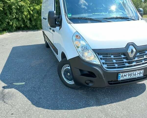 Белый Рено Мастер, объемом двигателя 2.3 л и пробегом 233 тыс. км за 16800 $, фото 1 на Automoto.ua