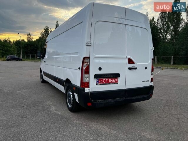 Белый Рено Мастер, объемом двигателя 0 л и пробегом 244 тыс. км за 16900 $, фото 1 на Automoto.ua