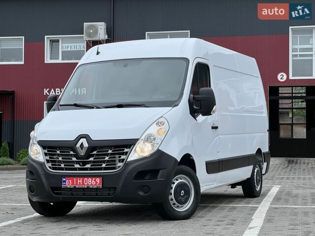 Белый Рено Мастер, объемом двигателя 2.3 л и пробегом 237 тыс. км за 15600 $, фото 1 на Automoto.ua