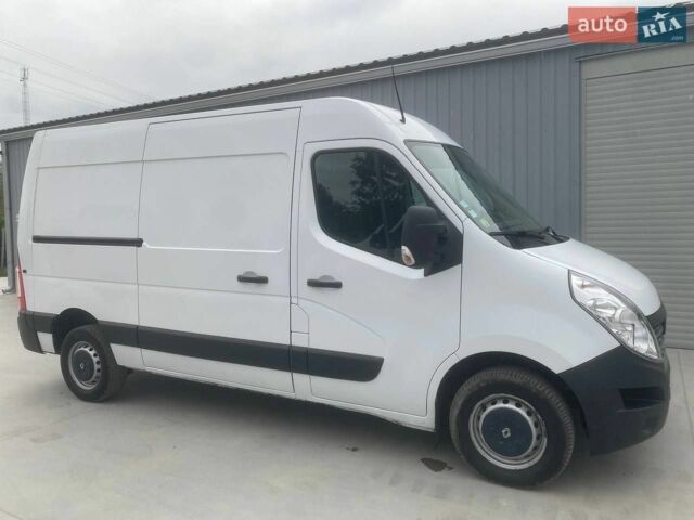 Белый Рено Мастер, объемом двигателя 2.3 л и пробегом 224 тыс. км за 16500 $, фото 1 на Automoto.ua