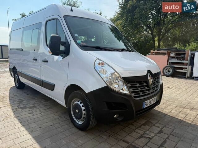 Белый Рено Мастер, объемом двигателя 2.3 л и пробегом 135 тыс. км за 21000 $, фото 1 на Automoto.ua
