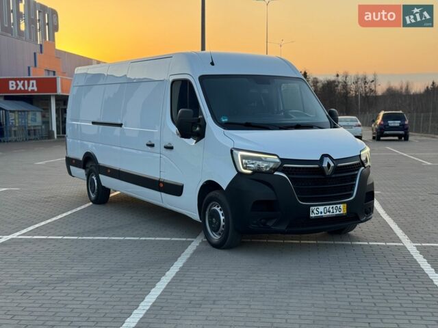 Белый Рено Мастер, объемом двигателя 2.3 л и пробегом 211 тыс. км за 18500 $, фото 1 на Automoto.ua