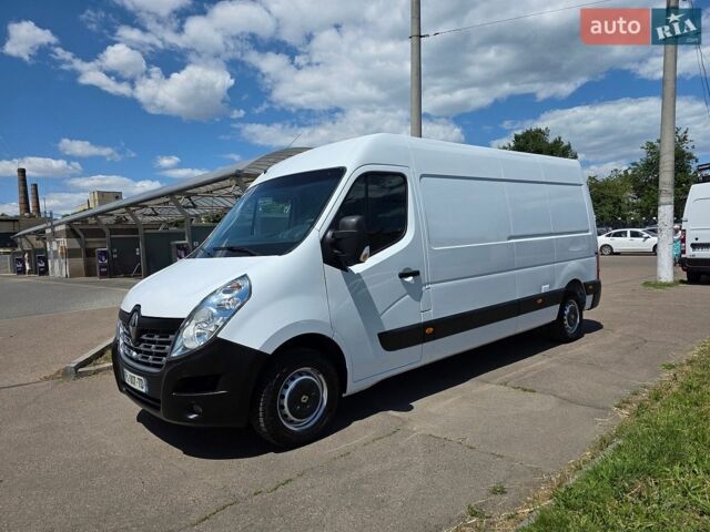 Белый Рено Мастер, объемом двигателя 2.3 л и пробегом 203 тыс. км за 18600 $, фото 1 на Automoto.ua