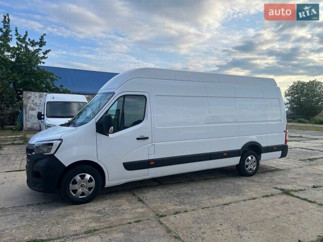 Белый Рено Мастер, объемом двигателя 2.3 л и пробегом 331 тыс. км за 17800 $, фото 1 на Automoto.ua