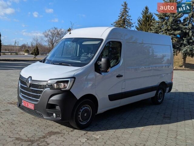 Белый Рено Мастер, объемом двигателя 2.3 л и пробегом 229 тыс. км за 18800 $, фото 1 на Automoto.ua