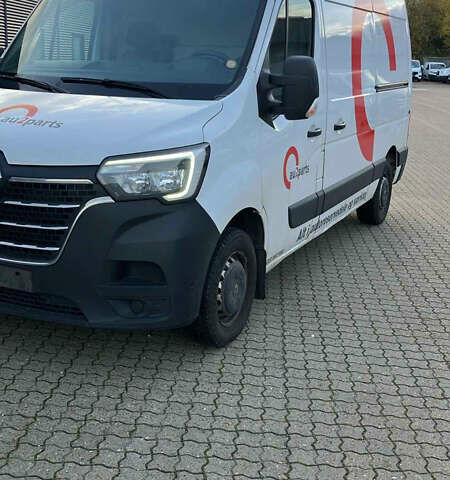 Білий Рено Мастєр, об'ємом двигуна 2.3 л та пробігом 344 тис. км за 17500 $, фото 1 на Automoto.ua