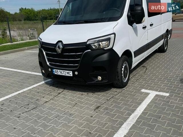Белый Рено Мастер, объемом двигателя 2.3 л и пробегом 188 тыс. км за 16900 $, фото 1 на Automoto.ua