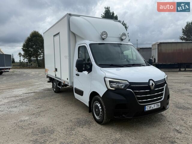 Белый Рено Мастер, объемом двигателя 2.3 л и пробегом 220 тыс. км за 22800 $, фото 1 на Automoto.ua