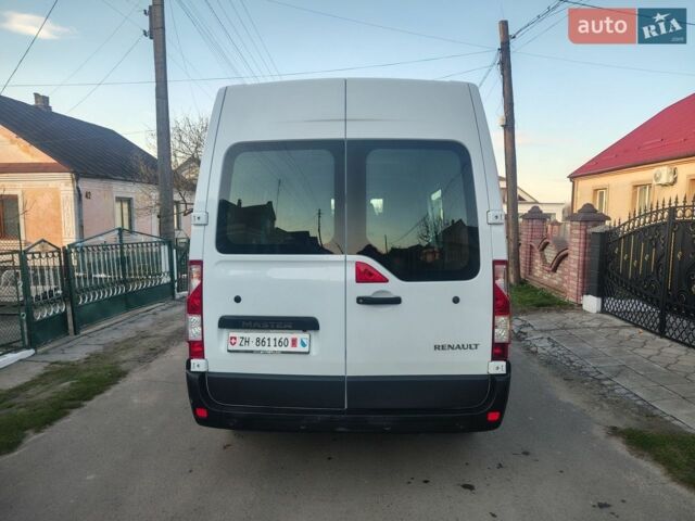 Белый Рено Мастер, объемом двигателя 2.3 л и пробегом 200 тыс. км за 18400 $, фото 1 на Automoto.ua