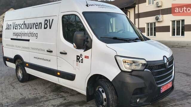 Белый Рено Мастер, объемом двигателя 2.3 л и пробегом 116 тыс. км за 24500 $, фото 1 на Automoto.ua