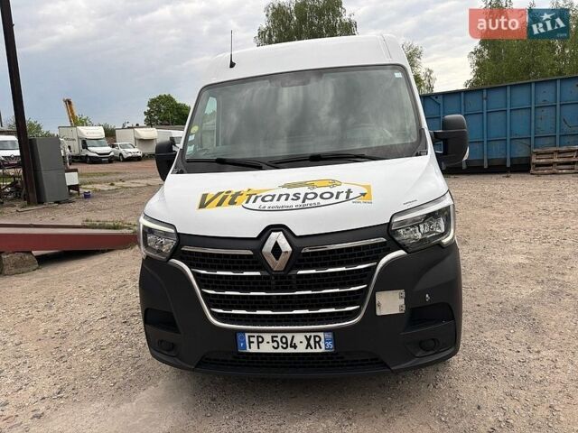 Белый Рено Мастер, объемом двигателя 2.3 л и пробегом 244 тыс. км за 18900 $, фото 1 на Automoto.ua