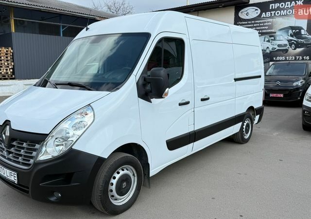 Белый Рено Мастер, объемом двигателя 2.3 л и пробегом 256 тыс. км за 17900 $, фото 1 на Automoto.ua