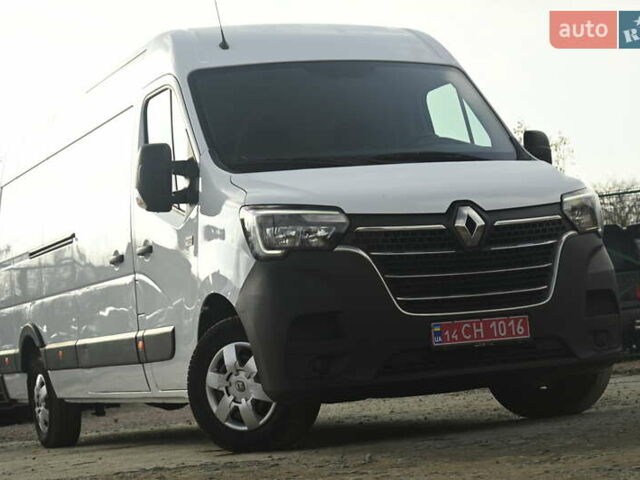 Белый Рено Мастер, объемом двигателя 2.3 л и пробегом 217 тыс. км за 19500 $, фото 1 на Automoto.ua