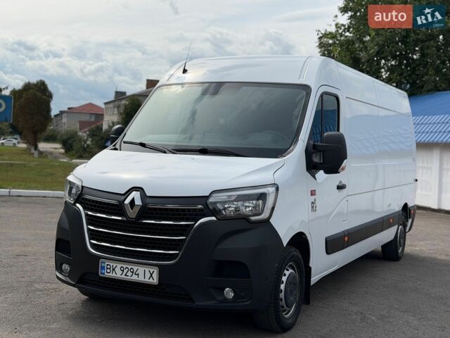Белый Рено Мастер, объемом двигателя 2.3 л и пробегом 198 тыс. км за 20400 $, фото 1 на Automoto.ua
