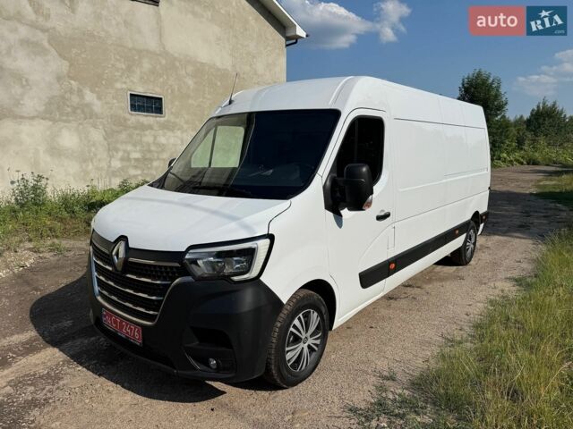 Белый Рено Мастер, объемом двигателя 2.3 л и пробегом 327 тыс. км за 17300 $, фото 1 на Automoto.ua