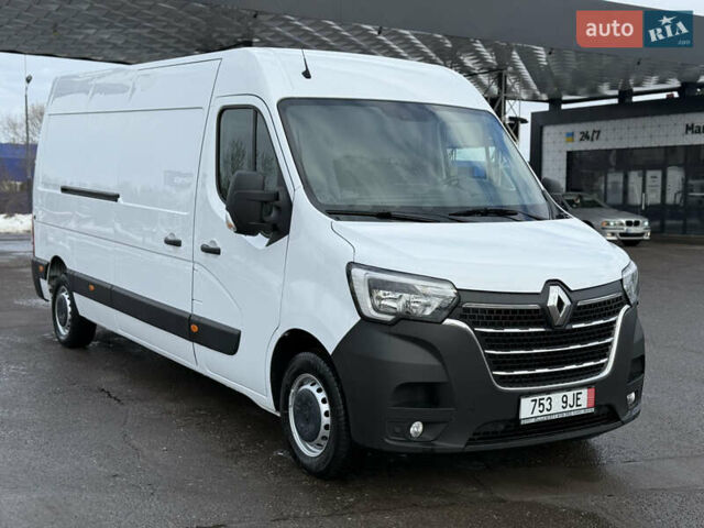 Белый Рено Мастер, объемом двигателя 2.3 л и пробегом 240 тыс. км за 16500 $, фото 1 на Automoto.ua