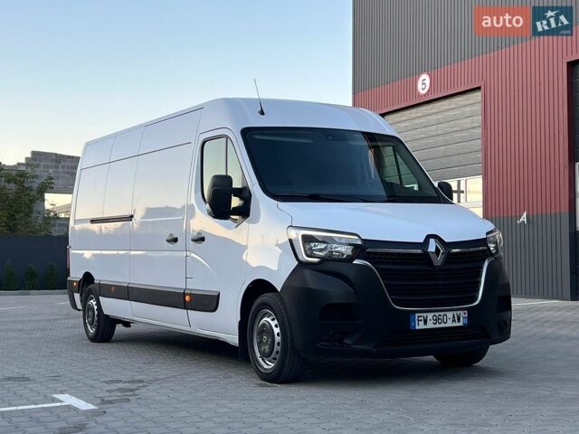 Белый Рено Мастер, объемом двигателя 2.3 л и пробегом 230 тыс. км за 18700 $, фото 1 на Automoto.ua