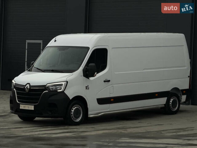 Белый Рено Мастер, объемом двигателя 2.3 л и пробегом 177 тыс. км за 20900 $, фото 1 на Automoto.ua