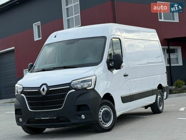 Белый Рено Мастер, объемом двигателя 2.3 л и пробегом 252 тыс. км за 17900 $, фото 1 на Automoto.ua