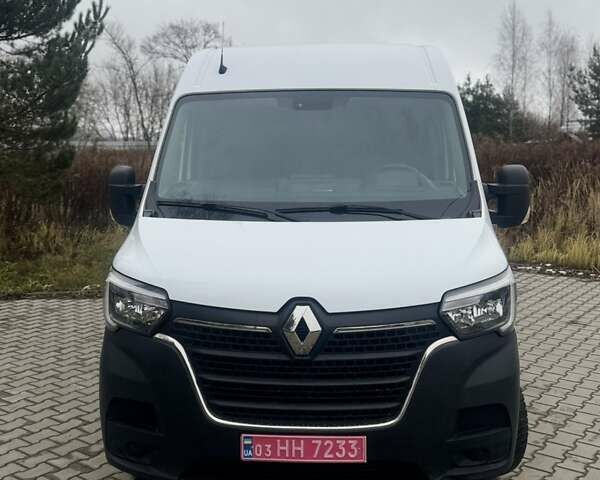 Белый Рено Мастер, объемом двигателя 2.3 л и пробегом 262 тыс. км за 18100 $, фото 1 на Automoto.ua