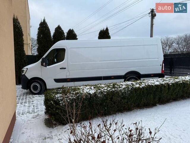 Белый Рено Мастер, объемом двигателя 2.3 л и пробегом 209 тыс. км за 19999 $, фото 1 на Automoto.ua