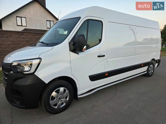 Белый Рено Мастер, объемом двигателя 2.3 л и пробегом 240 тыс. км за 19900 $, фото 1 на Automoto.ua