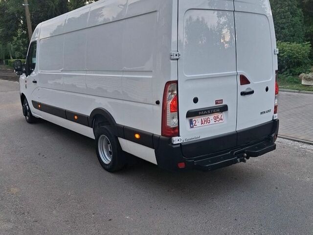 Белый Рено Мастер, объемом двигателя 2.3 л и пробегом 191 тыс. км за 25400 $, фото 1 на Automoto.ua