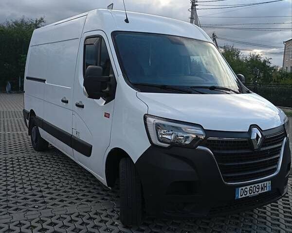 Белый Рено Мастер, объемом двигателя 0 л и пробегом 166 тыс. км за 18300 $, фото 1 на Automoto.ua