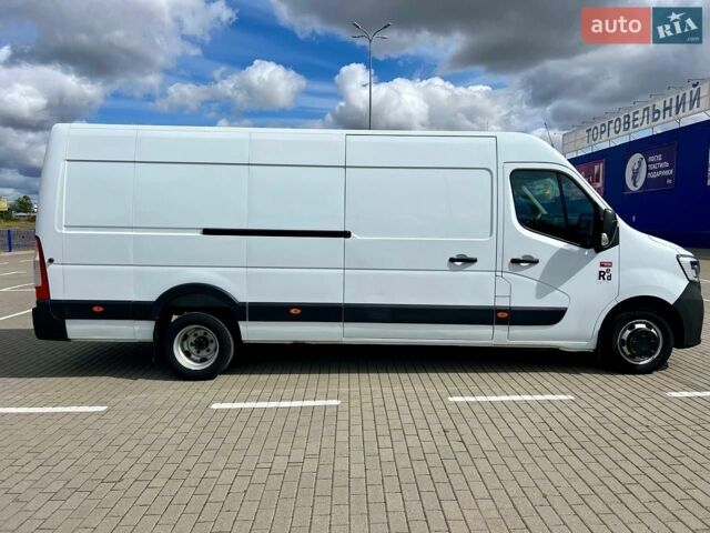 Белый Рено Мастер, объемом двигателя 2.3 л и пробегом 316 тыс. км за 24999 $, фото 1 на Automoto.ua