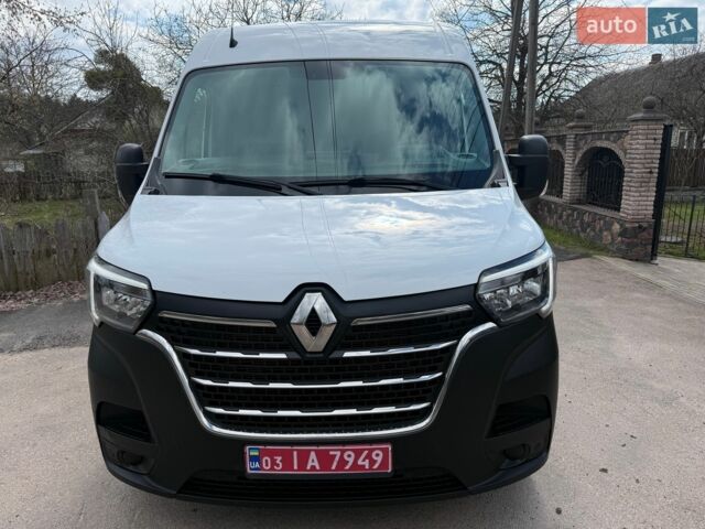 Белый Рено Мастер, объемом двигателя 2.3 л и пробегом 139 тыс. км за 22500 $, фото 1 на Automoto.ua