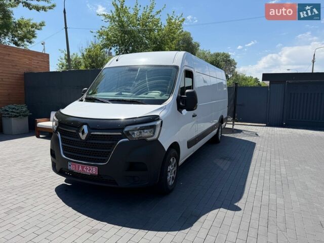 Белый Рено Мастер, объемом двигателя 2.3 л и пробегом 200 тыс. км за 21700 $, фото 1 на Automoto.ua