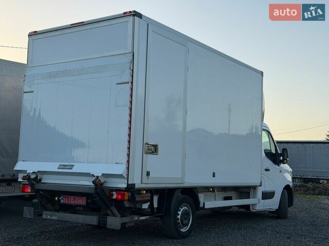 Белый Рено Мастер, объемом двигателя 2.3 л и пробегом 222 тыс. км за 23900 $, фото 1 на Automoto.ua