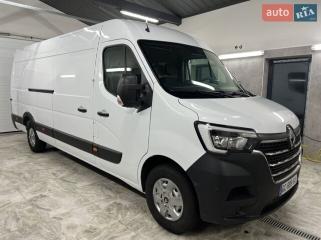 Белый Рено Мастер, объемом двигателя 0 л и пробегом 130 тыс. км за 24500 $, фото 1 на Automoto.ua