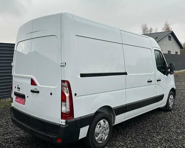 Белый Рено Мастер, объемом двигателя 2.3 л и пробегом 191 тыс. км за 19599 $, фото 1 на Automoto.ua