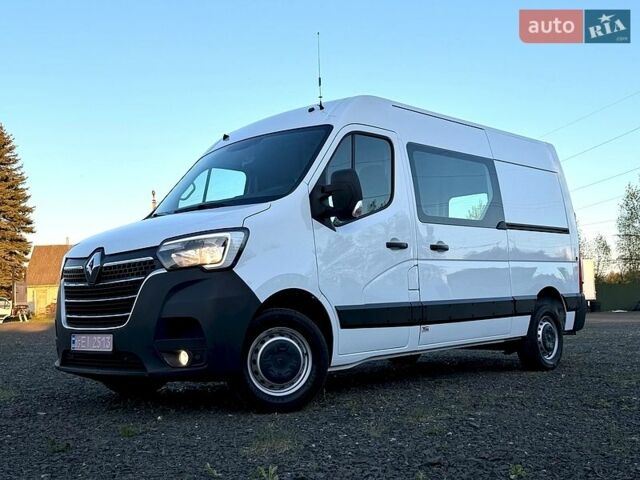 Белый Рено Мастер, объемом двигателя 2.3 л и пробегом 260 тыс. км за 17500 $, фото 1 на Automoto.ua