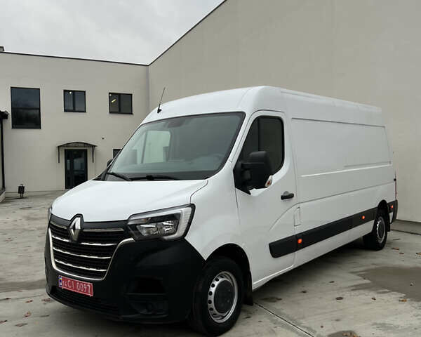 Белый Рено Мастер, объемом двигателя 2.3 л и пробегом 166 тыс. км за 20600 $, фото 1 на Automoto.ua