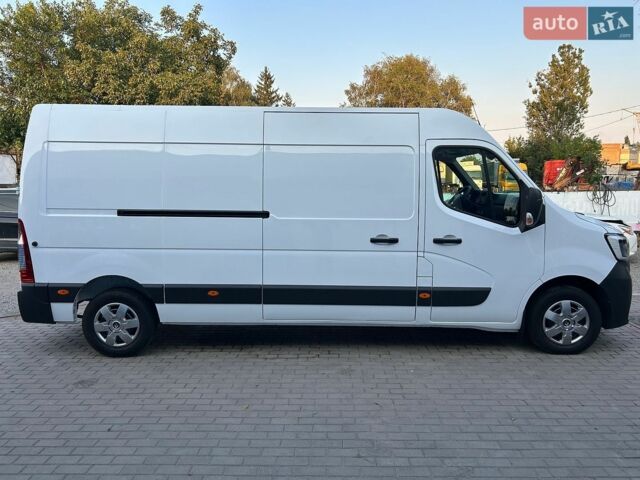Белый Рено Мастер, объемом двигателя 2.3 л и пробегом 196 тыс. км за 22900 $, фото 1 на Automoto.ua
