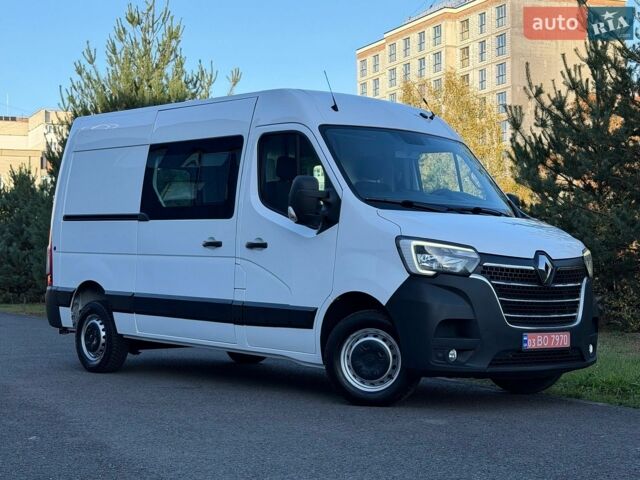 Белый Рено Мастер, объемом двигателя 2.3 л и пробегом 204 тыс. км за 17800 $, фото 1 на Automoto.ua