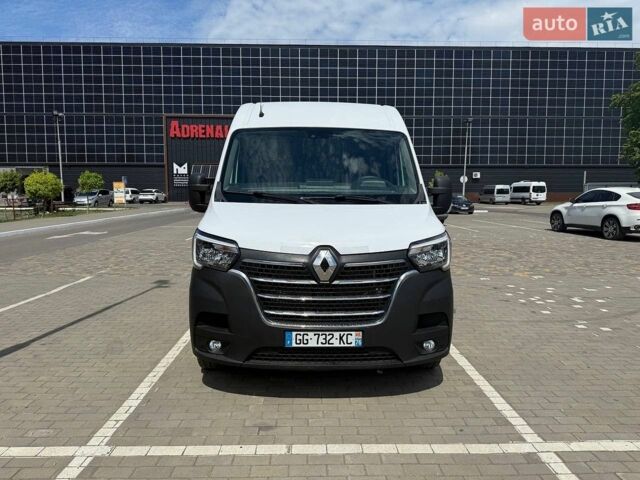 Белый Рено Мастер, объемом двигателя 2.3 л и пробегом 267 тыс. км за 19550 $, фото 1 на Automoto.ua