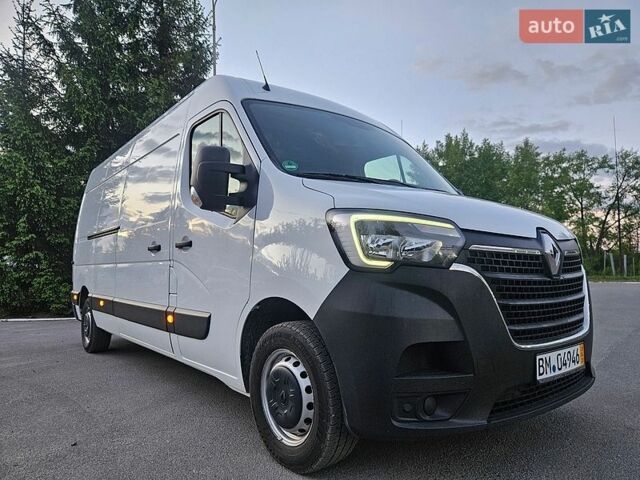 Белый Рено Мастер, объемом двигателя 2.3 л и пробегом 216 тыс. км за 21700 $, фото 1 на Automoto.ua